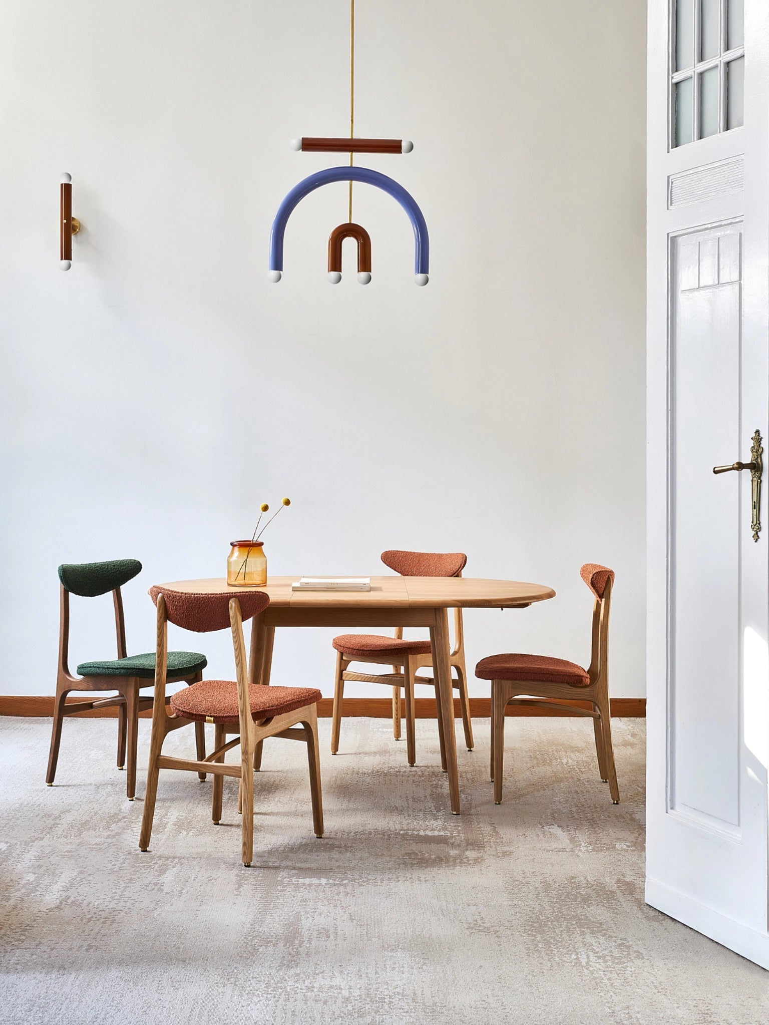 Krzesło 200-190 w tkaninie Boucle Beige