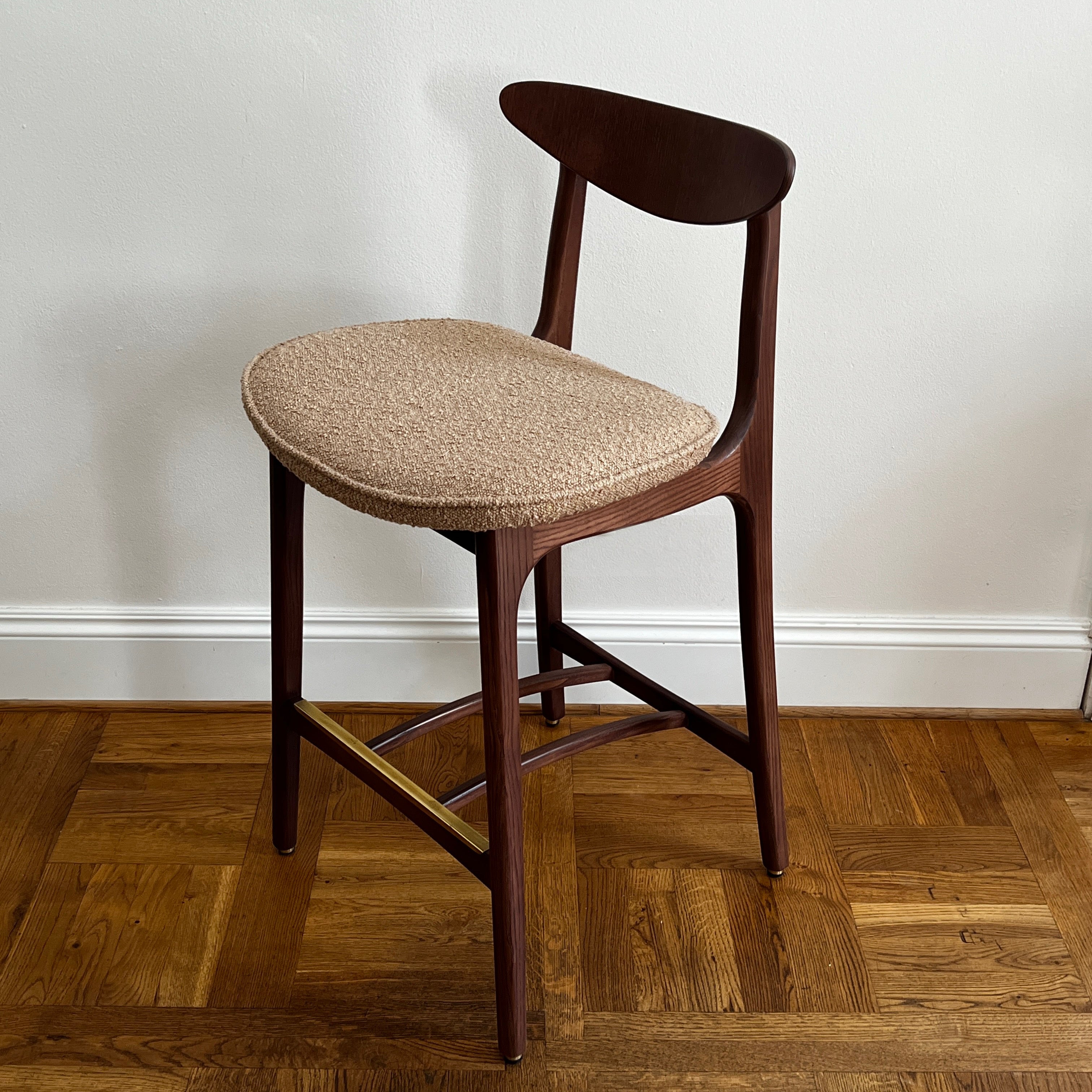 200-190BarStoolS_65MixBoucleCamel05.jpg